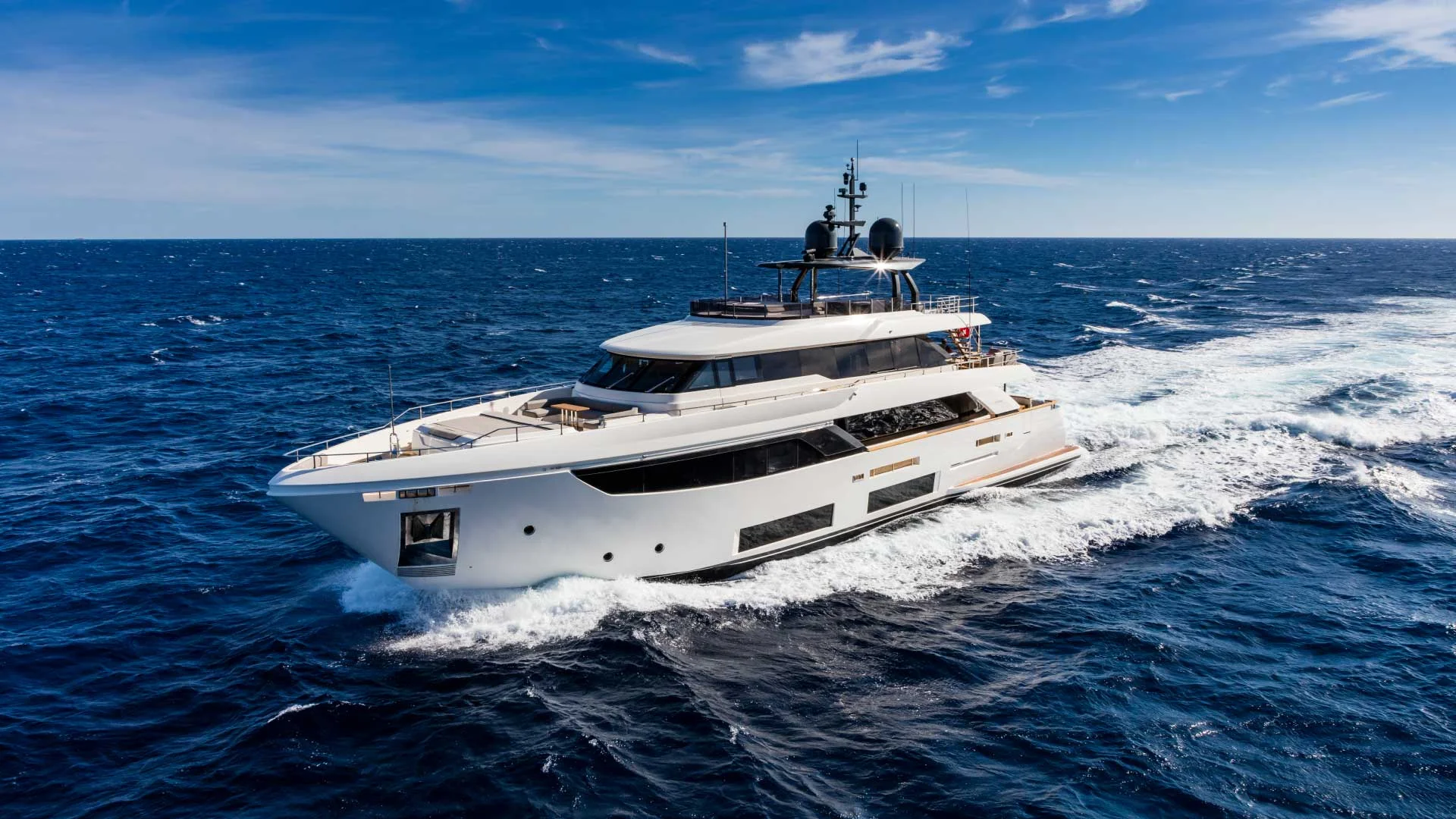 Custom Line Navetta 33 — photo 3