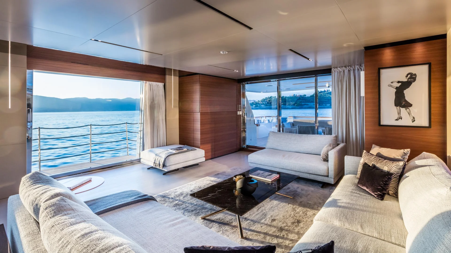 Custom Line Navetta 33 — photo 8