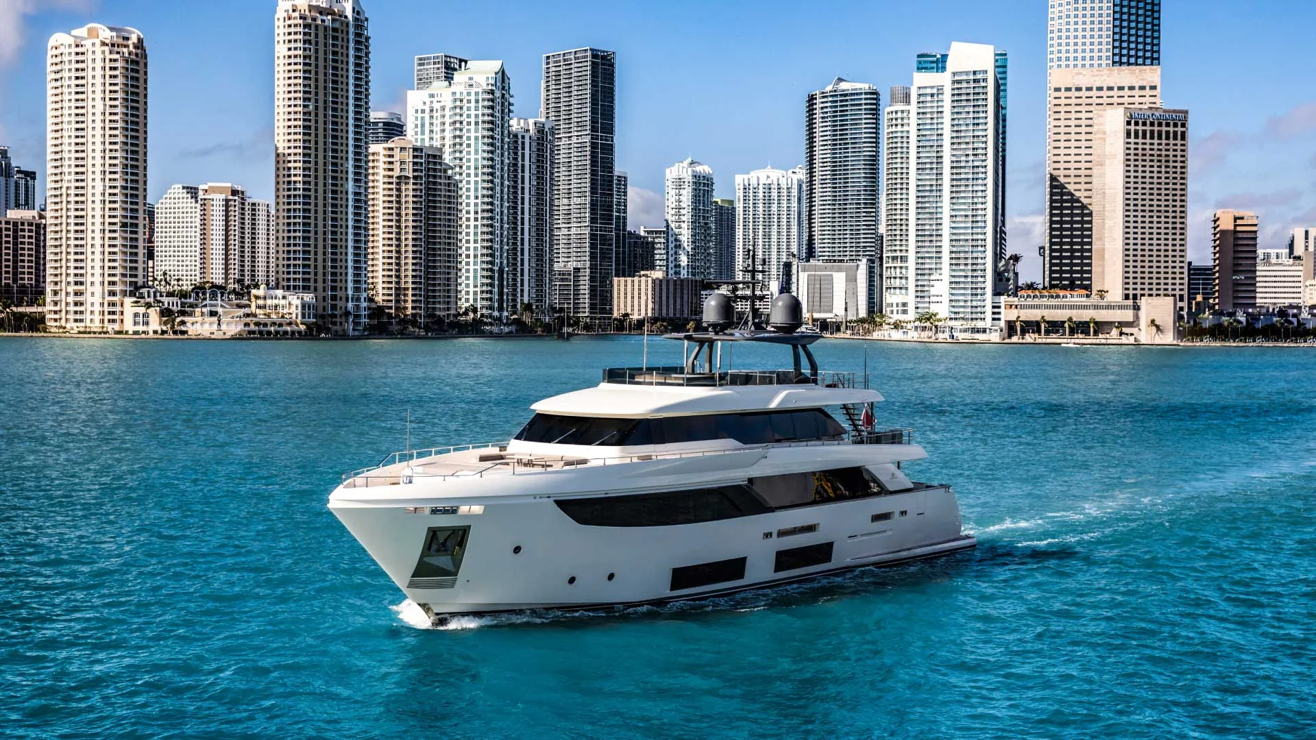 Custom Line Navetta 33 — photo 2