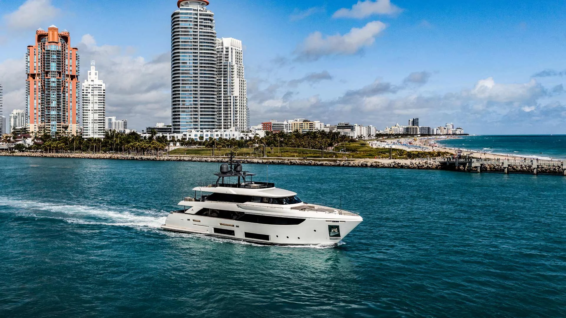 Custom Line Navetta 33 — photo 1