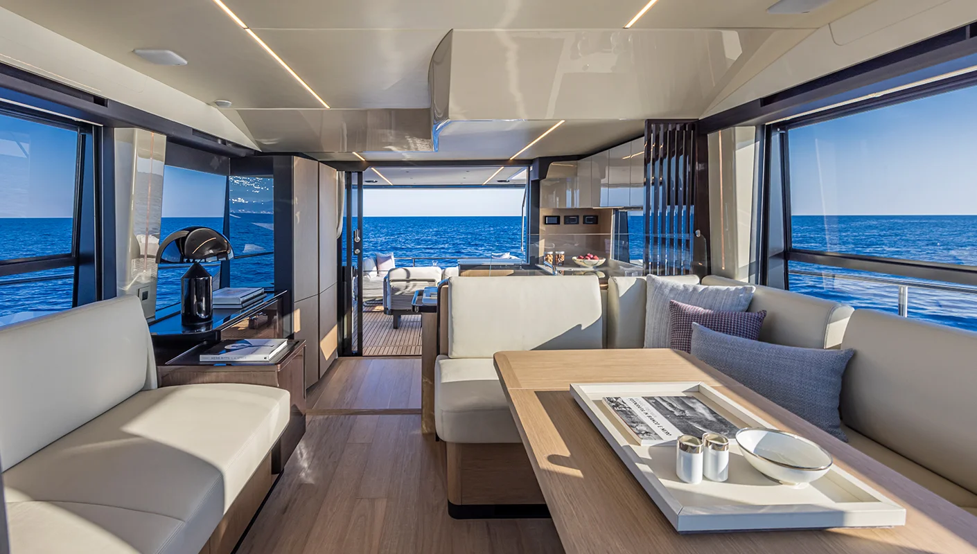 Absolute Yachts 56 FLY — photo 2