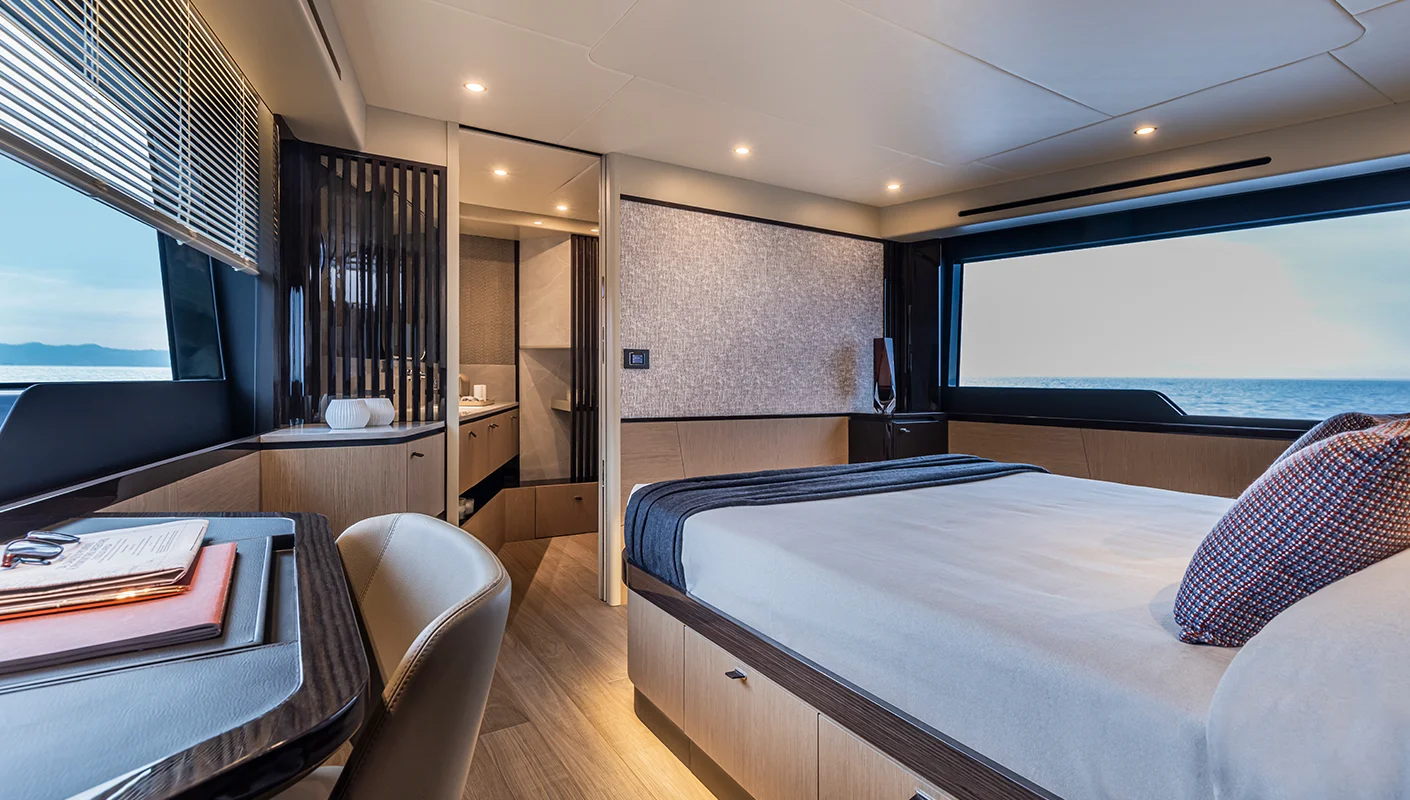 Absolute Yachts 56 FLY — photo 3