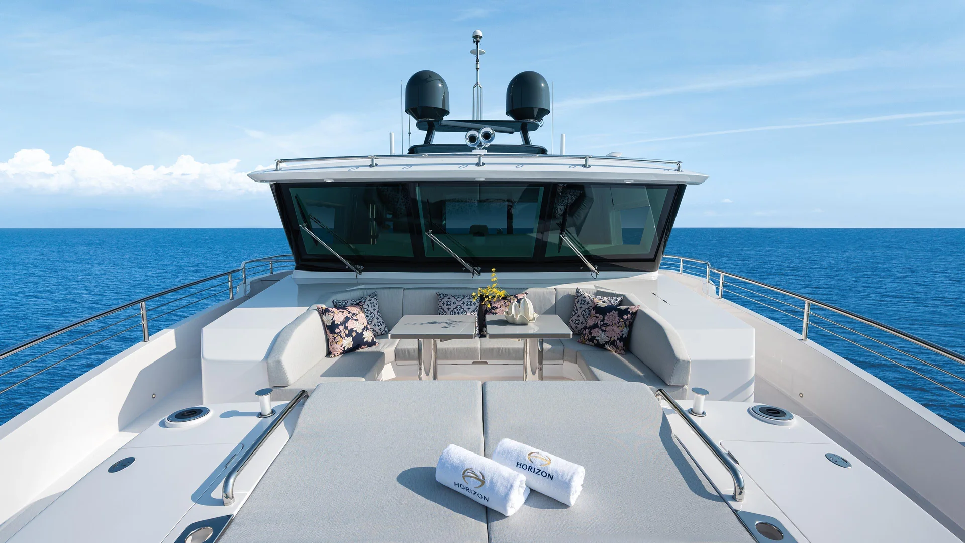 Horizon Yachts FD80 — photo 4
