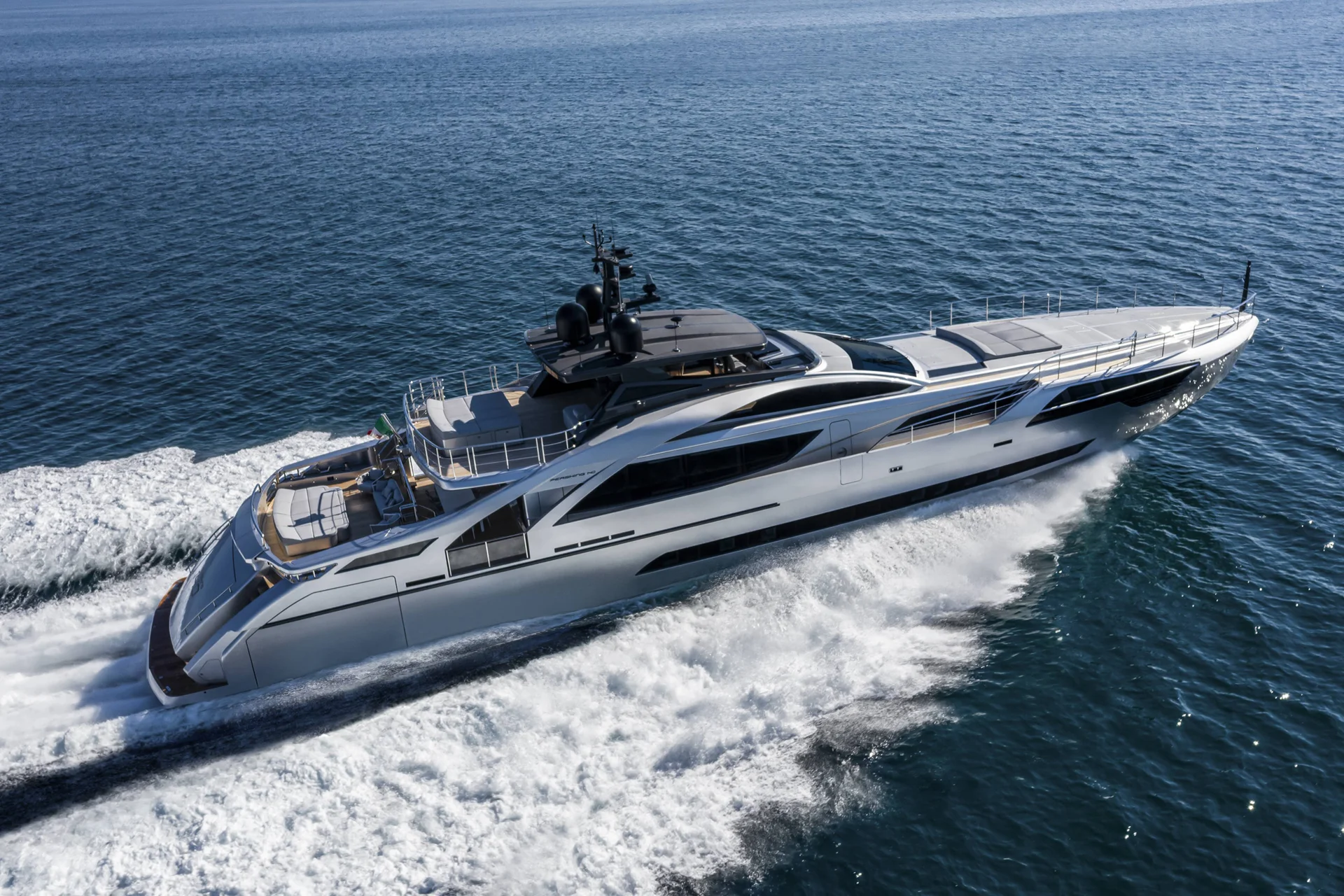 Pershing 140 — photo 3
