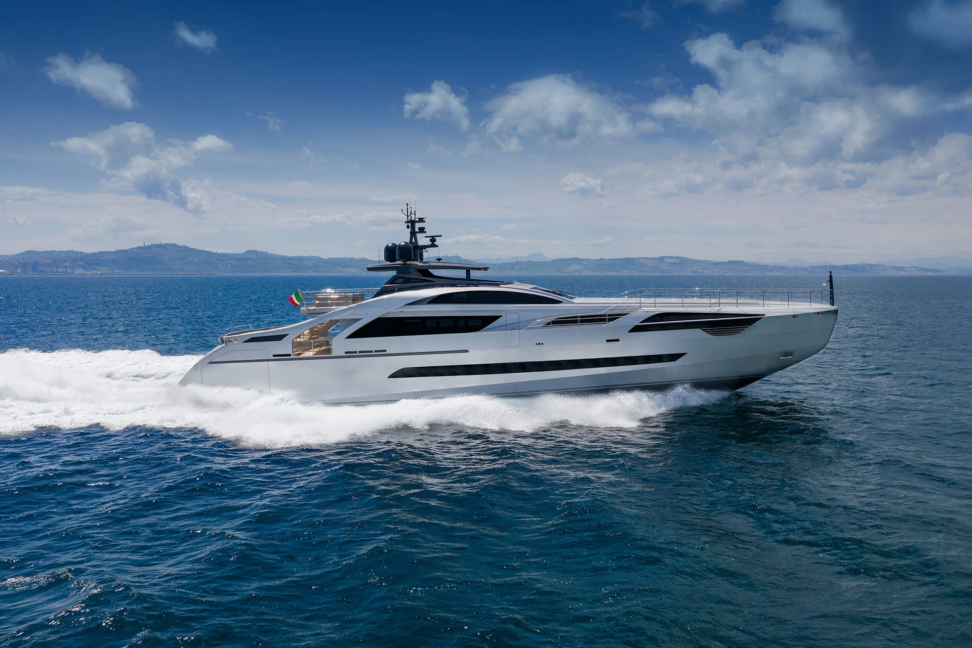 Pershing 140 — photo 1
