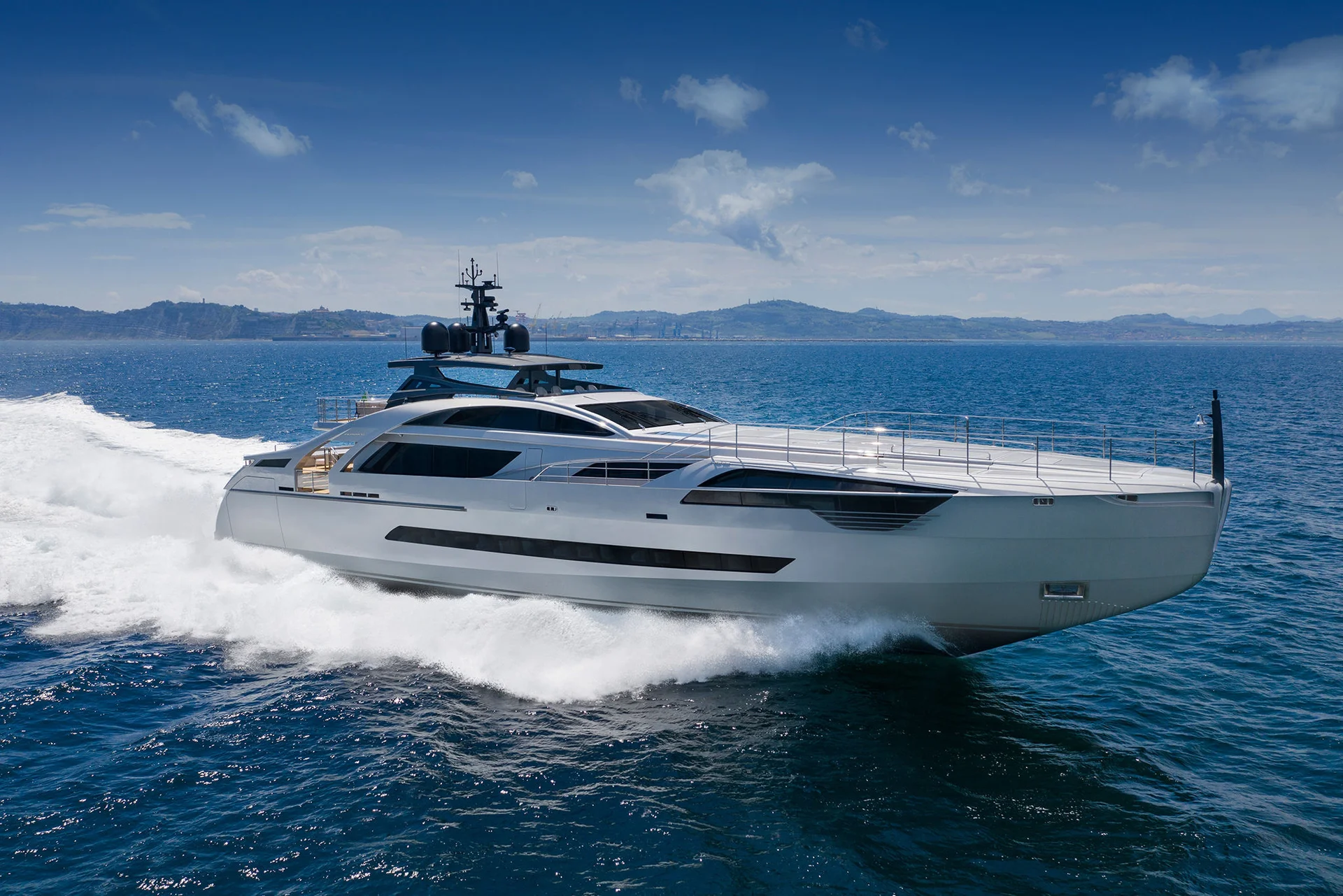 Pershing 140 — photo 10