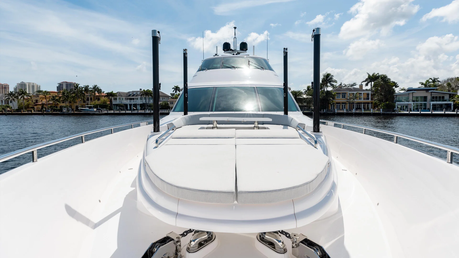 Horizon Yachts E90 — photo 6