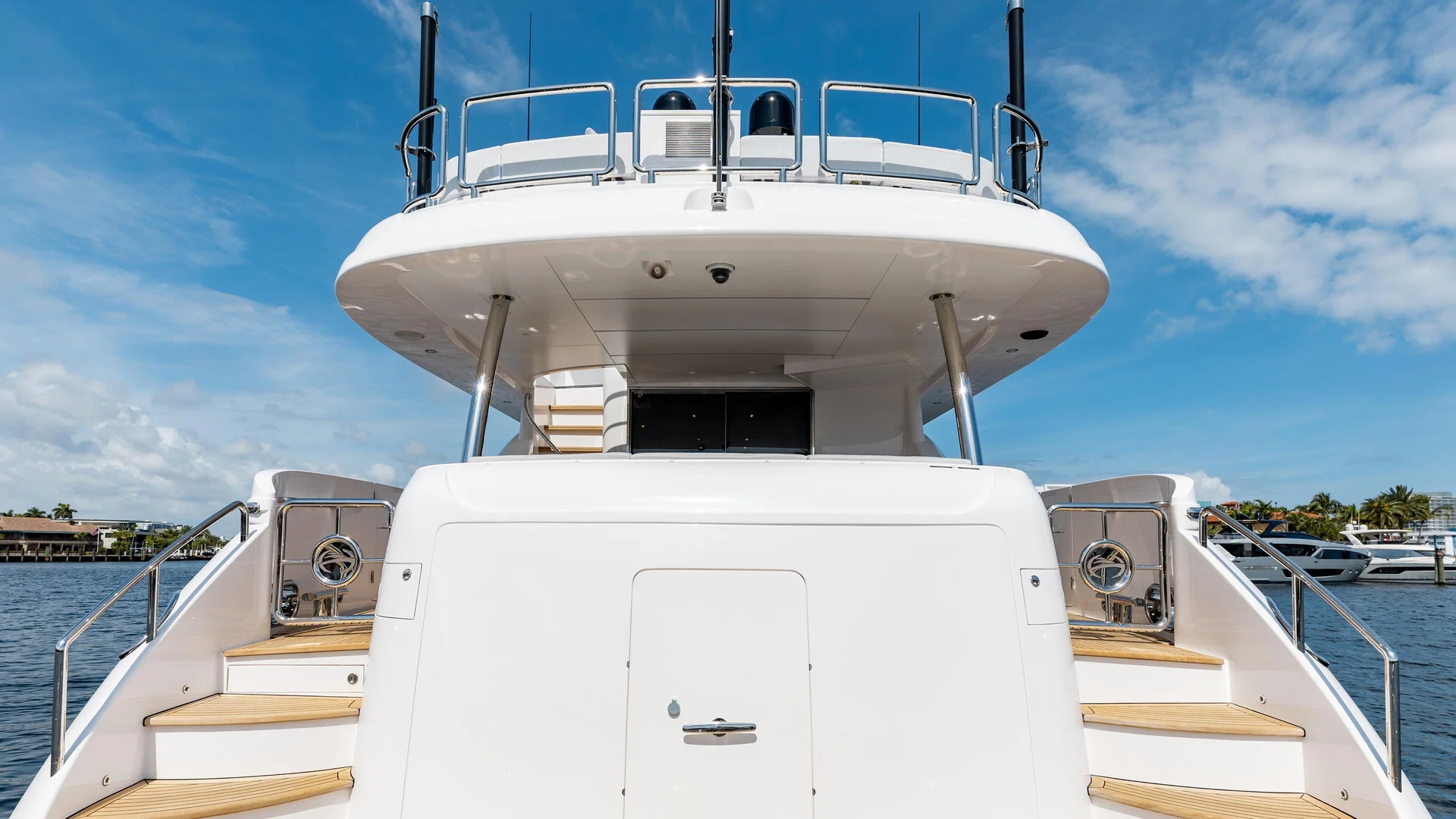 Horizon Yachts E90 — photo 8