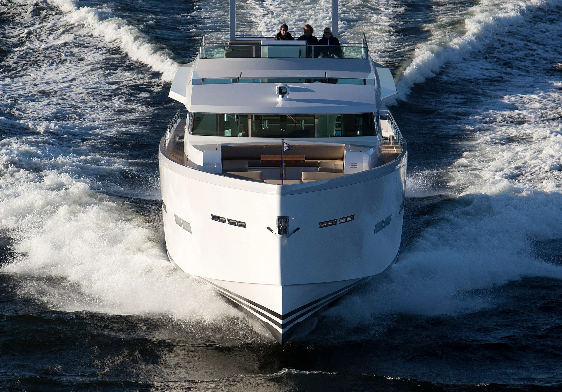 Delta Powerboats 88 carbon — photo 2