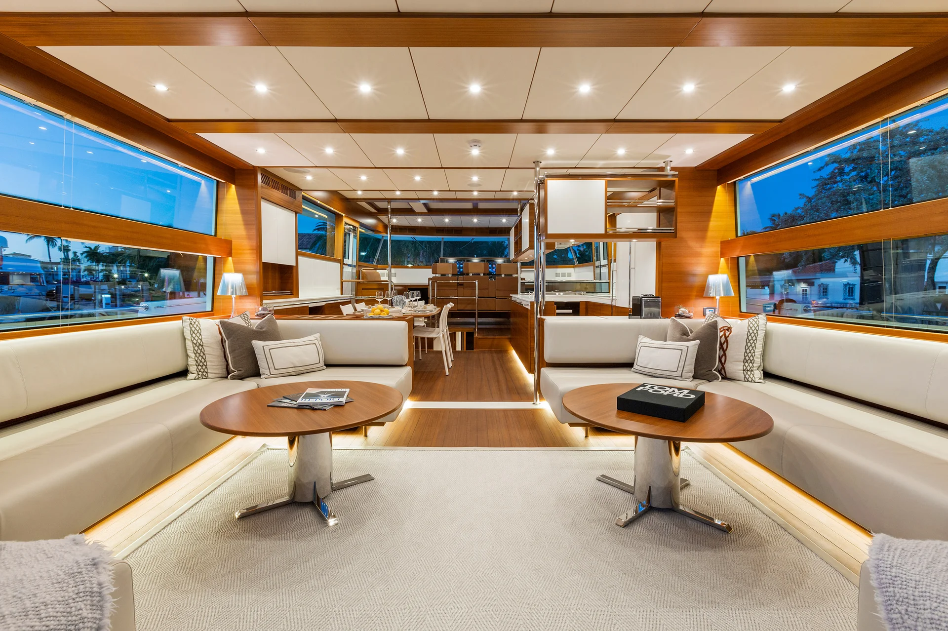 Delta Powerboats 88 carbon — photo 6