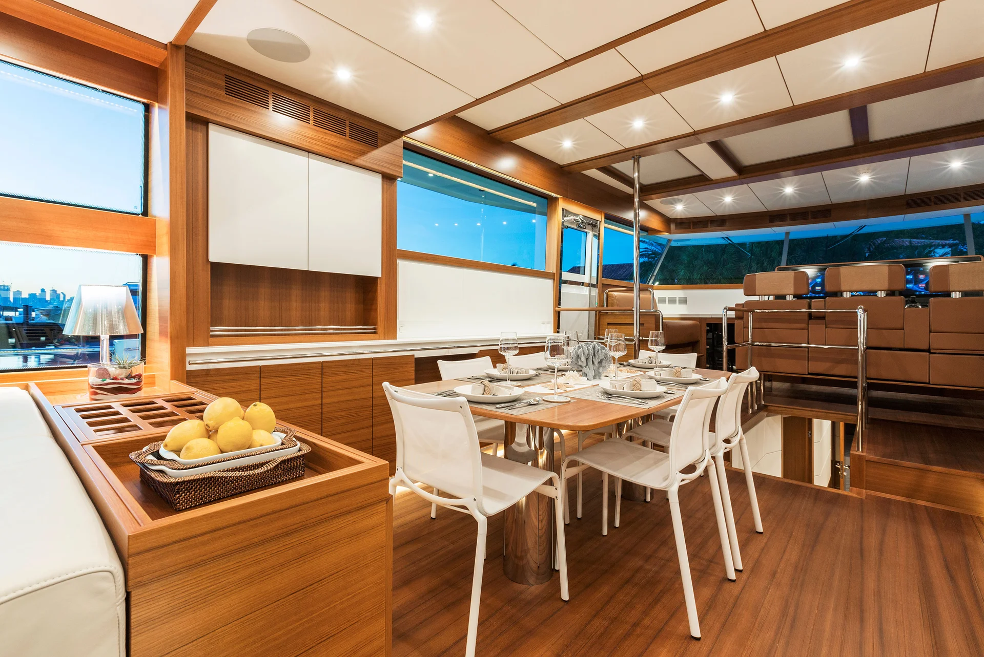 Delta Powerboats 88 carbon — photo 5
