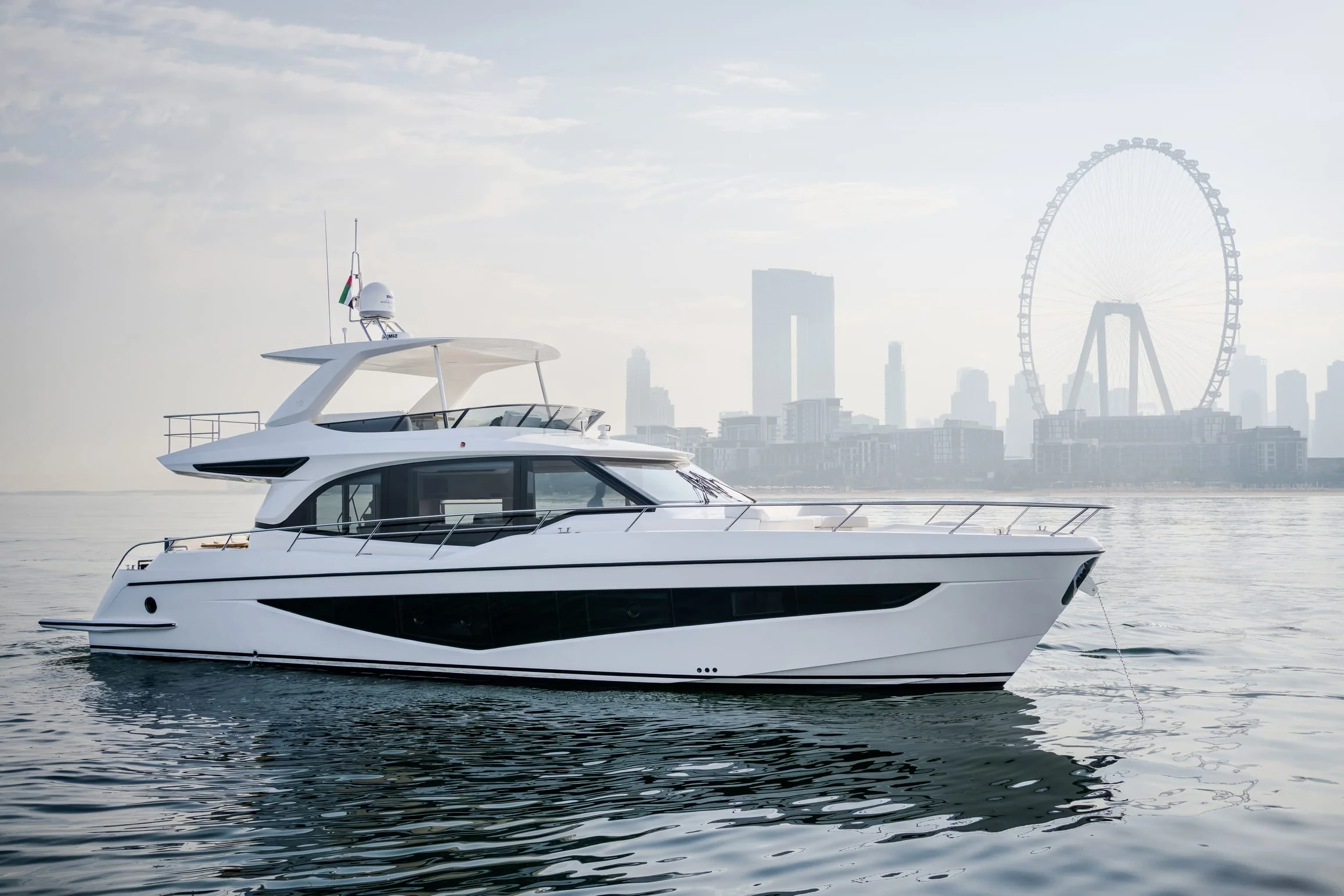 Majesty Yachts Majesty 65 — photo 1