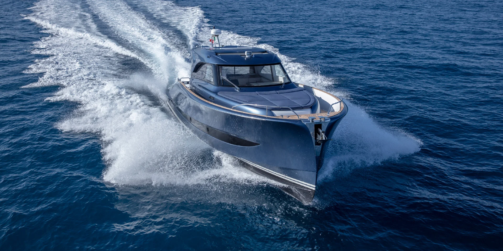 Solaris Power Yachts 48 Coupé — photo 2