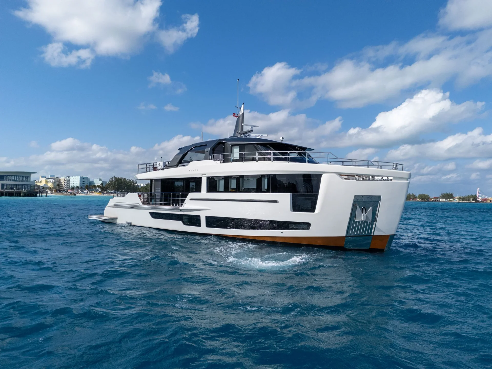 Alpha Yachts Squalo 100 — photo 1