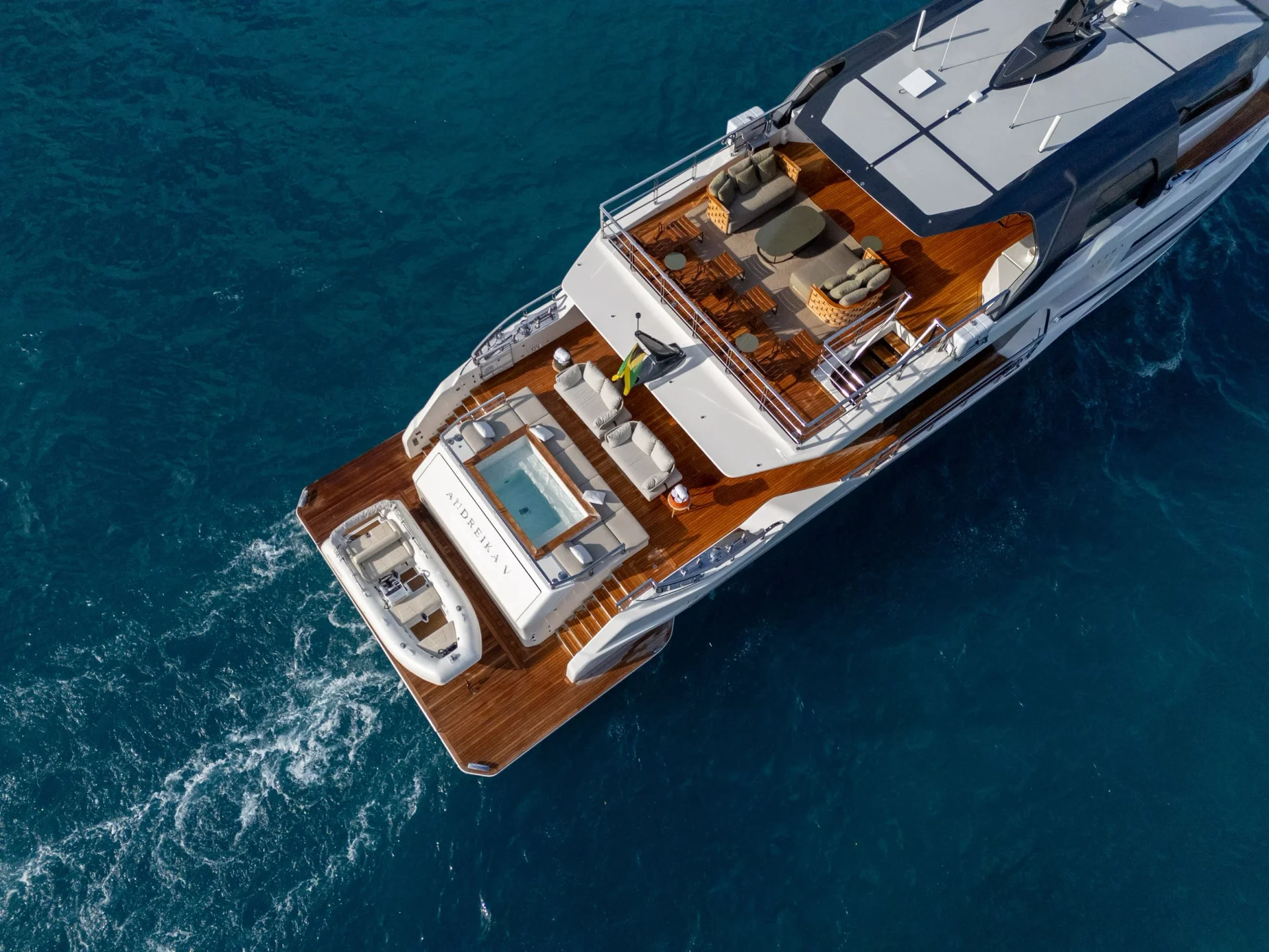 Alpha Yachts Squalo 100 — photo 4