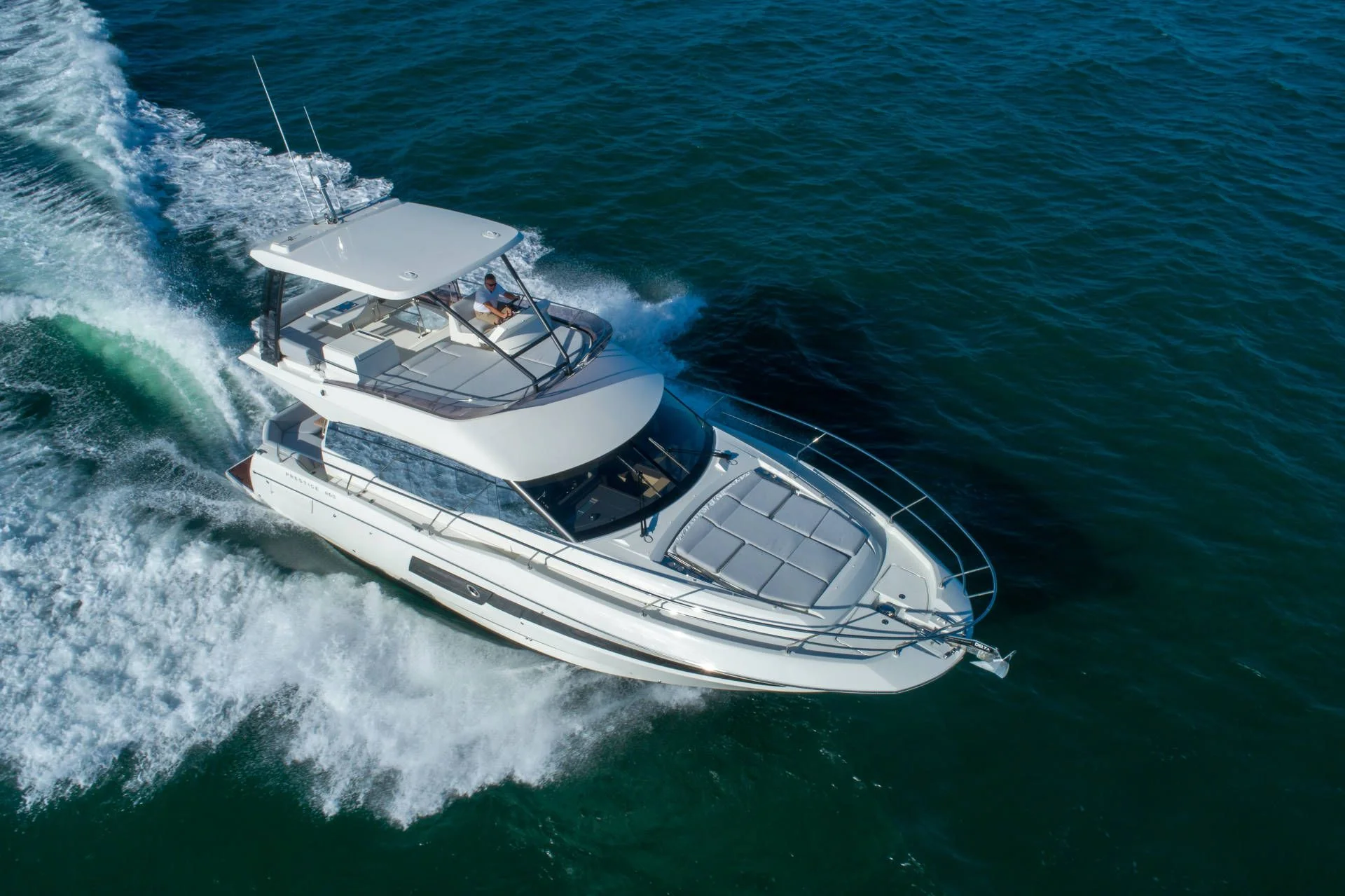 Prestige Yachts Prestige 460 — photo 4