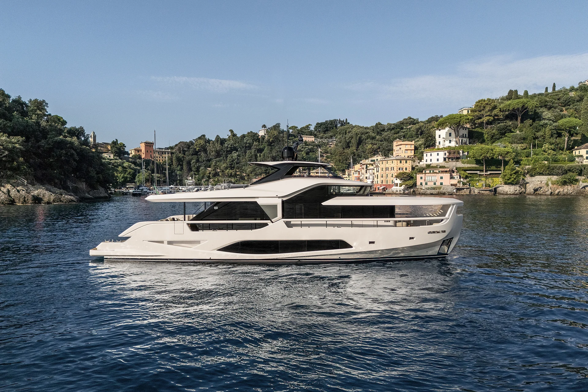 Ferretti Infynito 80 — photo 6