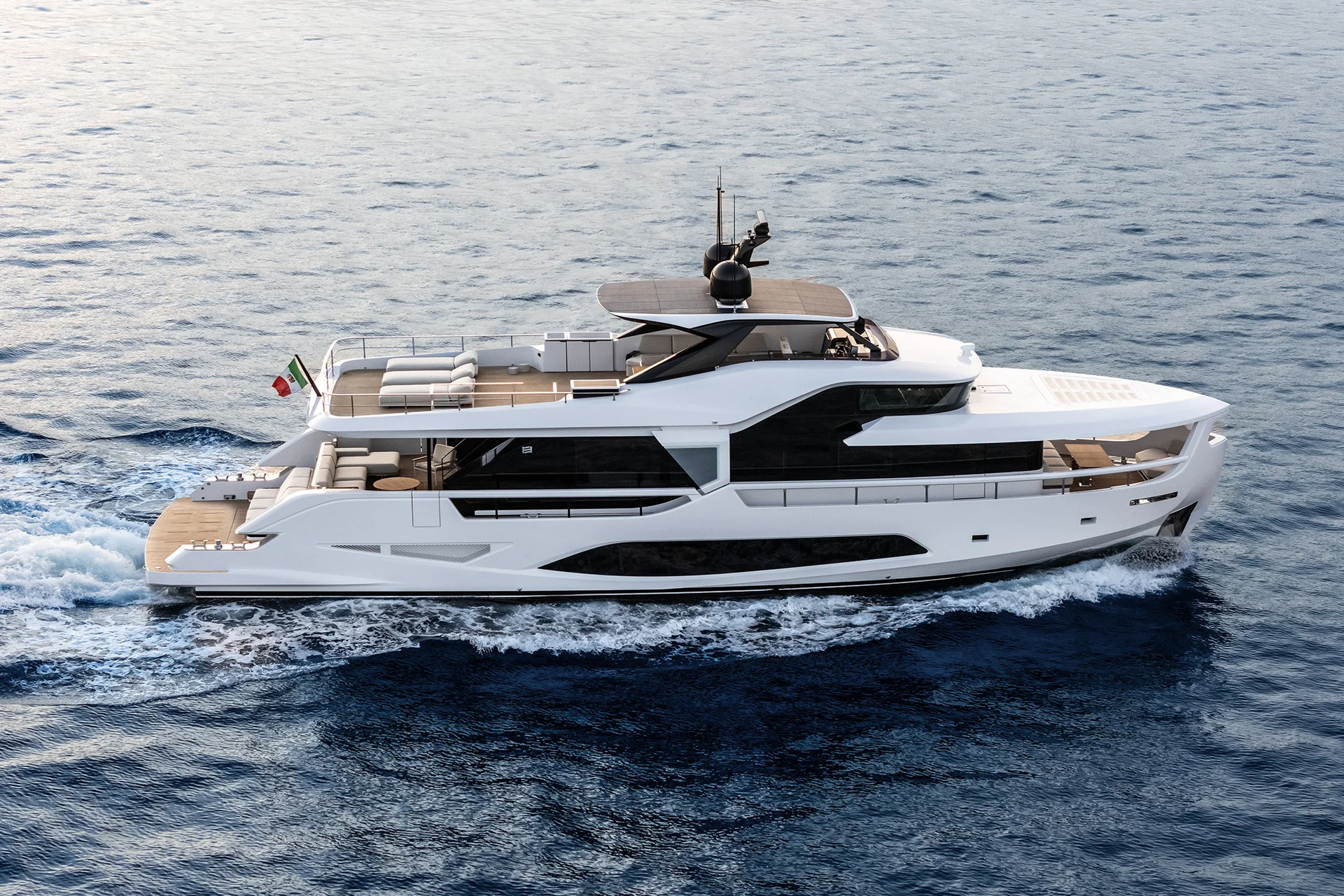 Ferretti Infynito 80 — photo 8