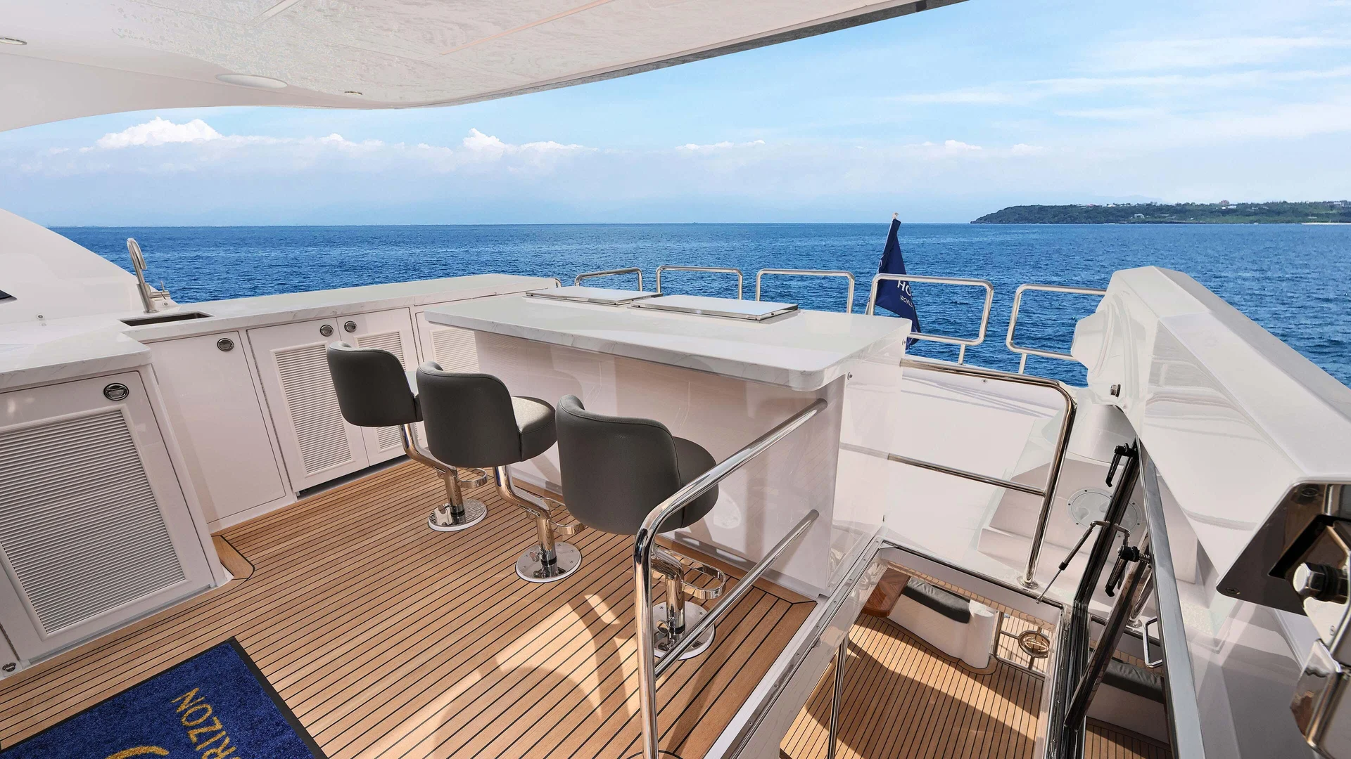 Horizon Yachts E75 — photo 4