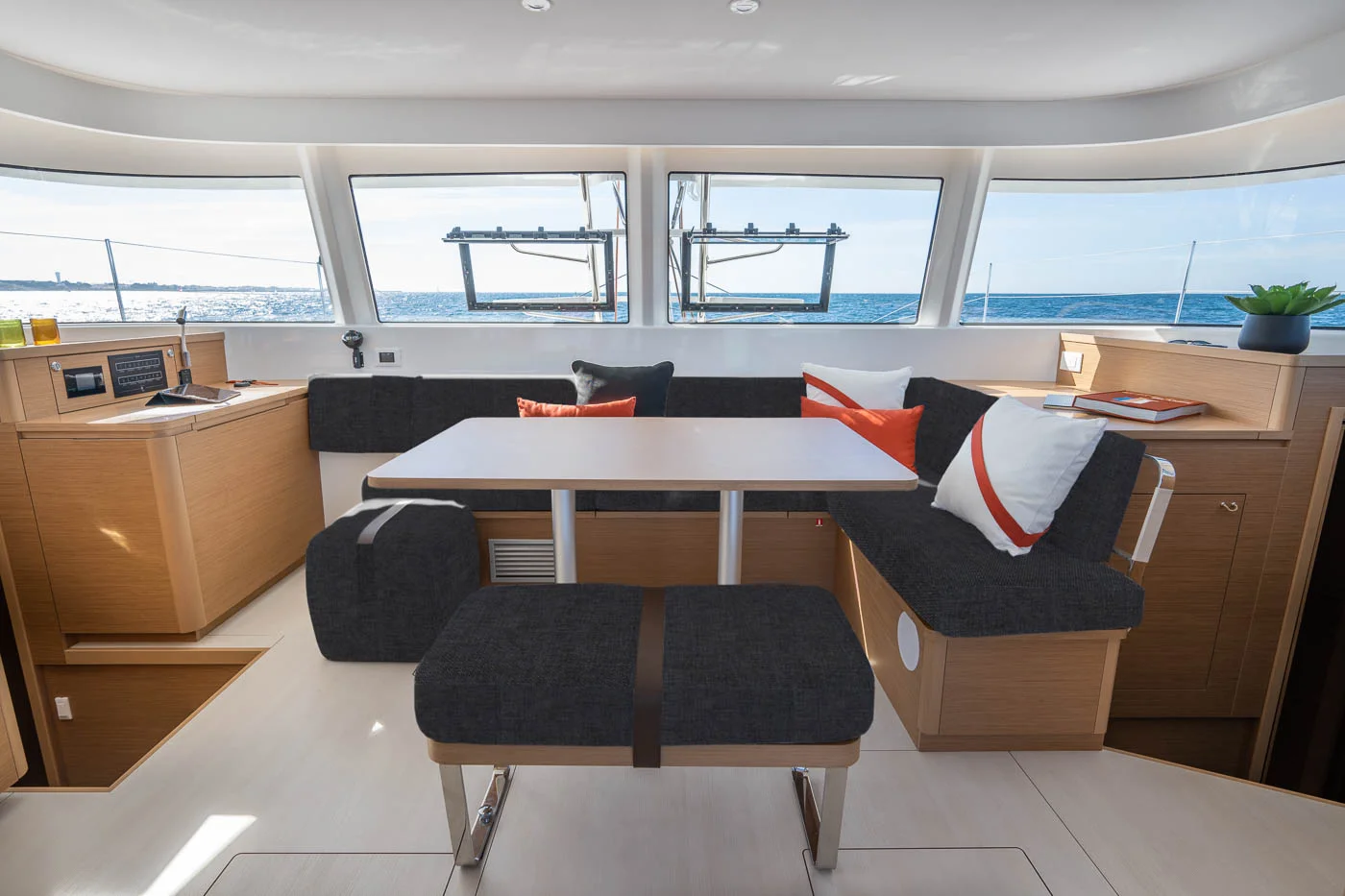 Excess Catamarans Excess 14 — photo 9