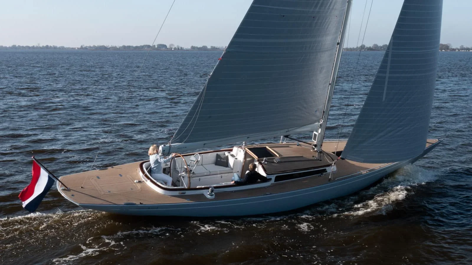 Leonardo Yachts Eagle 46 — photo 1