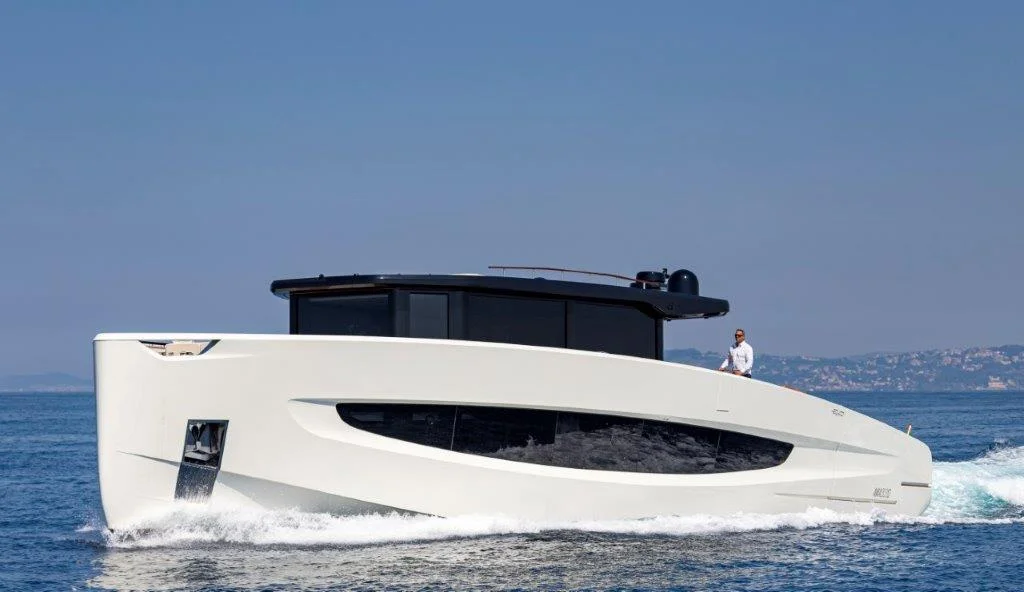 EVO Yachts Evo V8 — photo 2