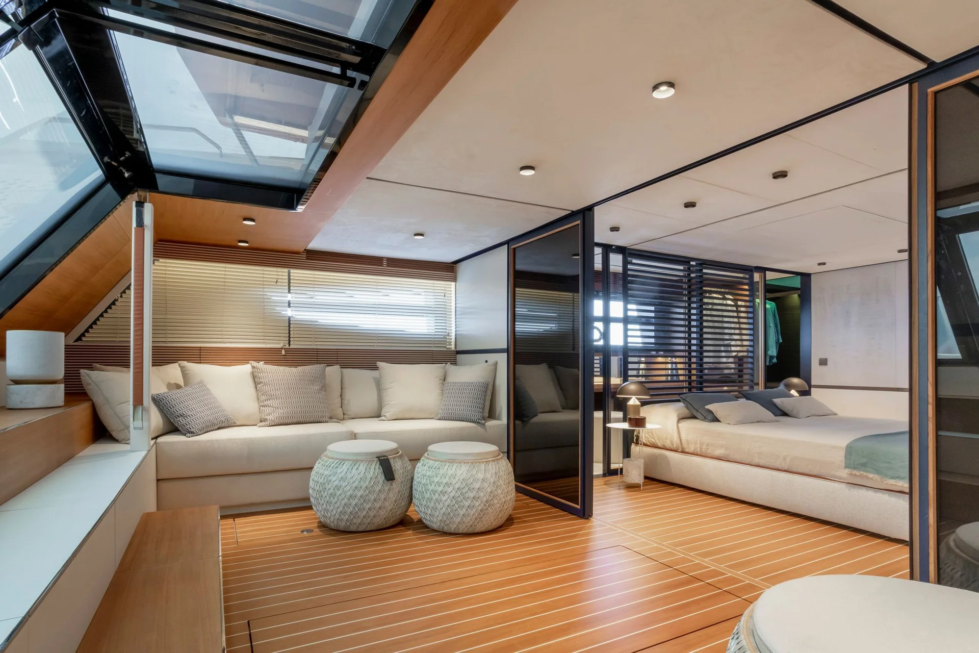 EVO Yachts Evo V8 — photo 6