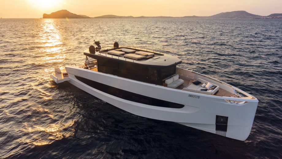 EVO Yachts Evo V8 — photo 1