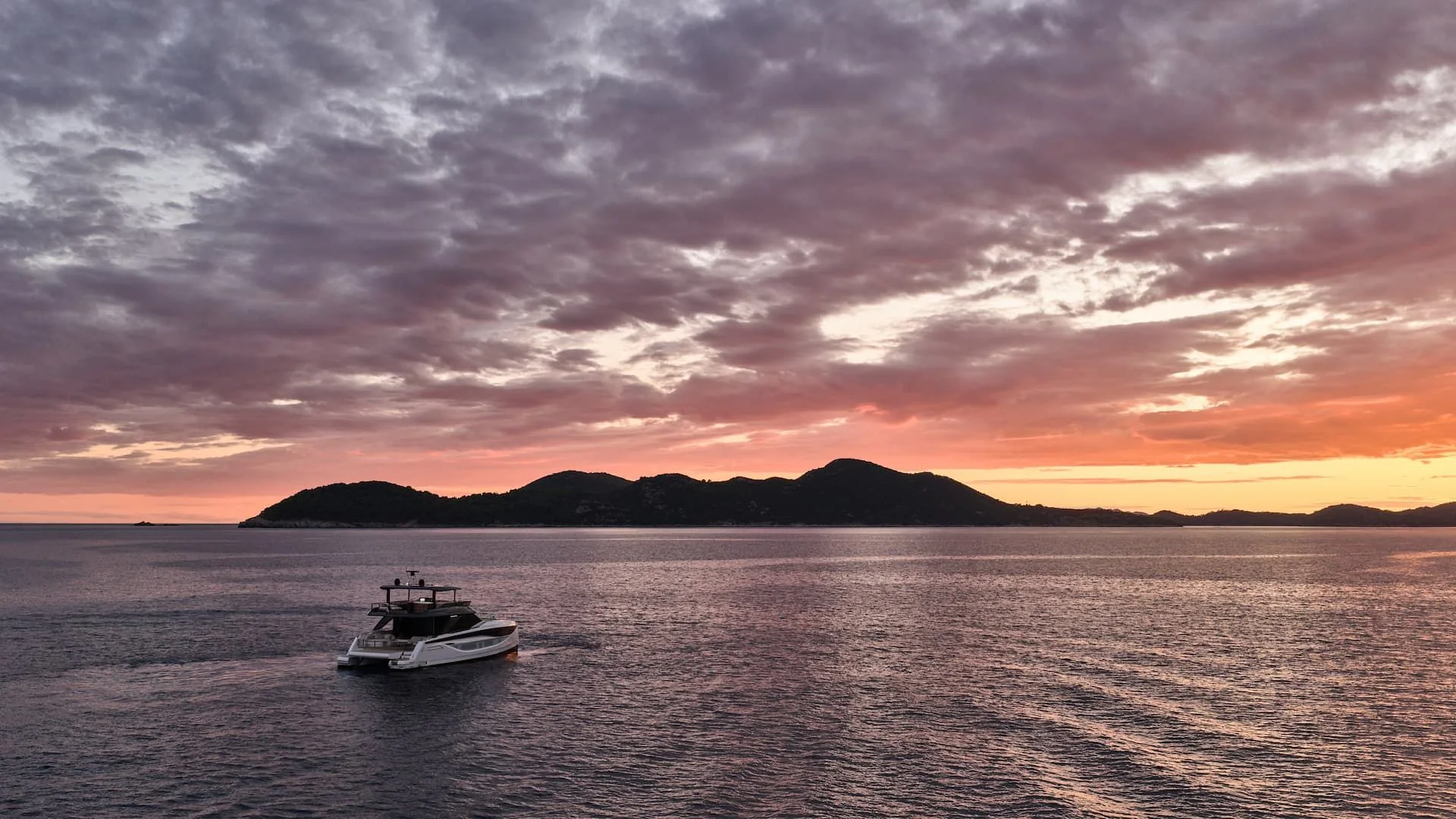 Prestige Yachts M7 — photo 3