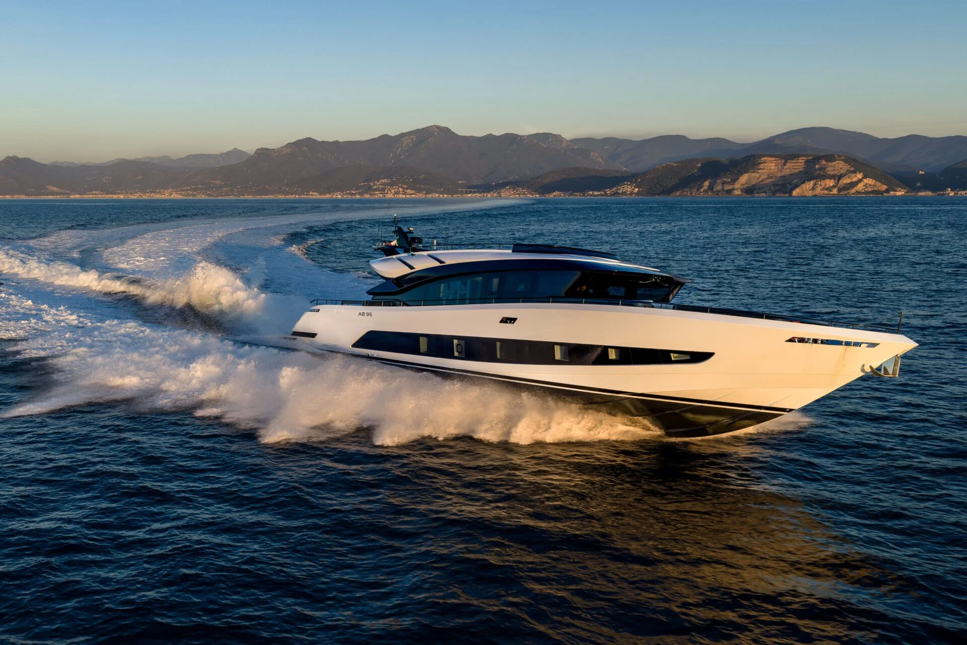 AB Yachts AB 95 — photo 8