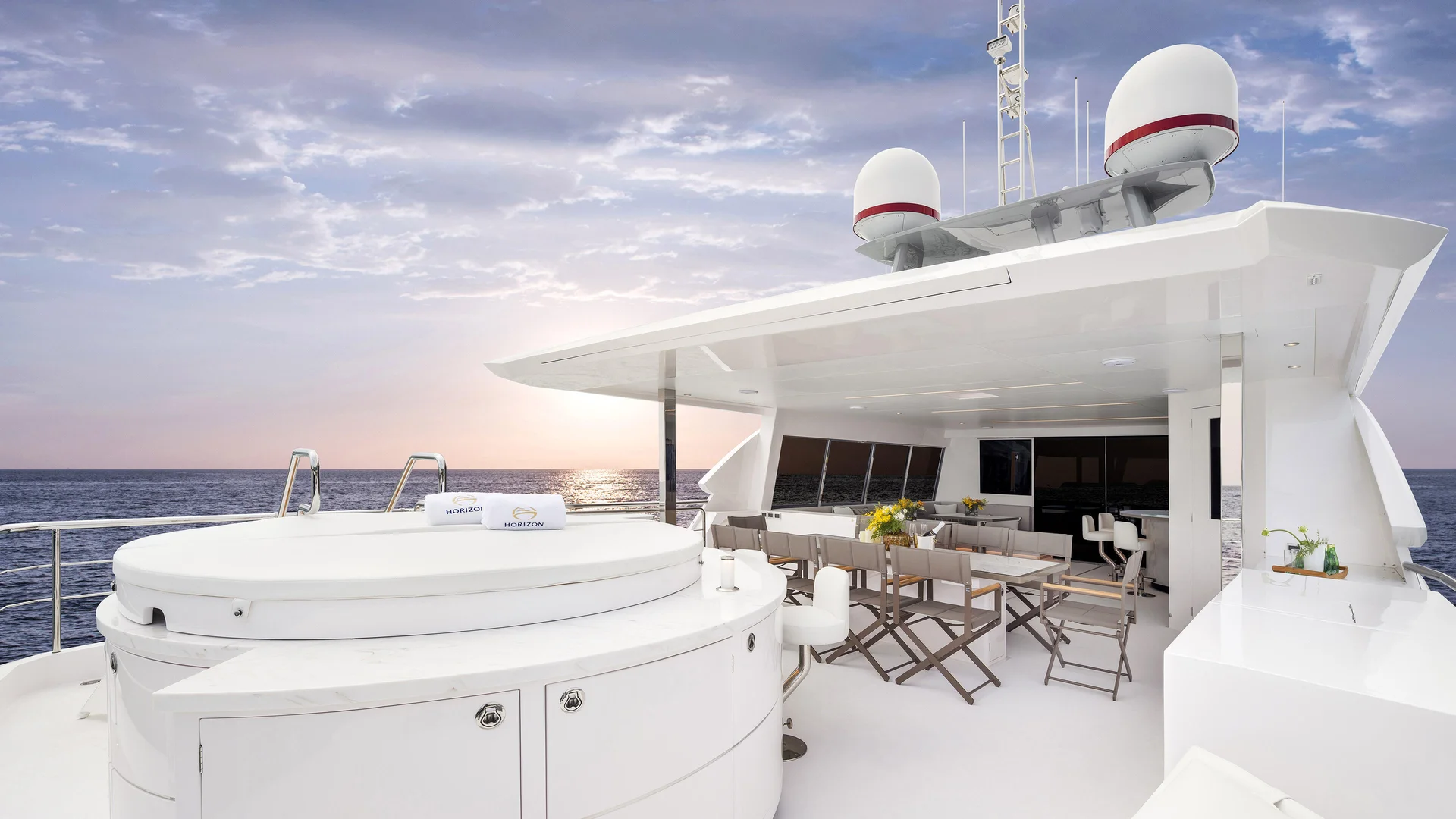 Horizon Yachts FD110 — photo 4