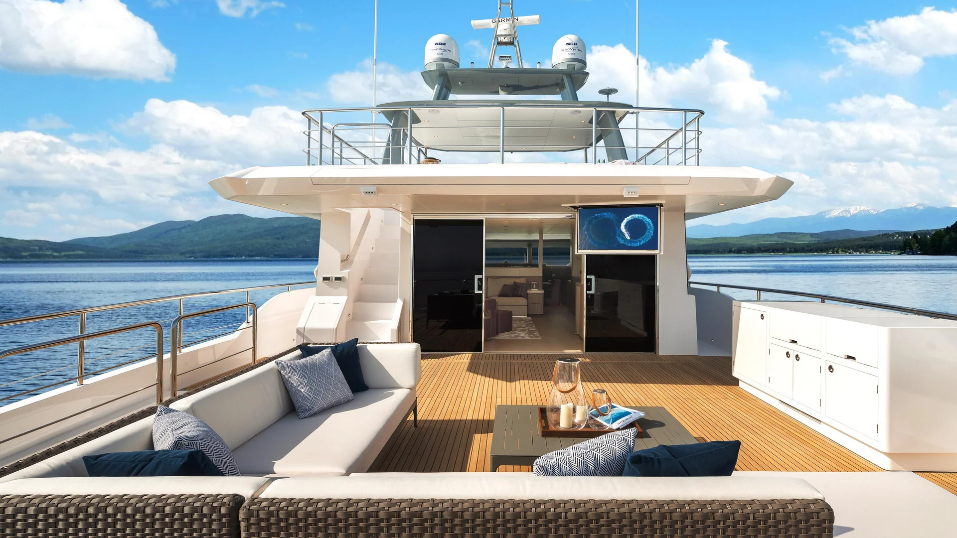 Horizon Yachts FD110 — photo 7