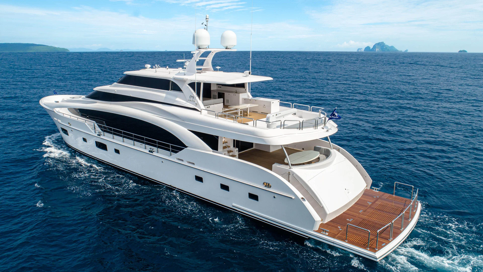 Horizon Yachts RP110 — photo 3