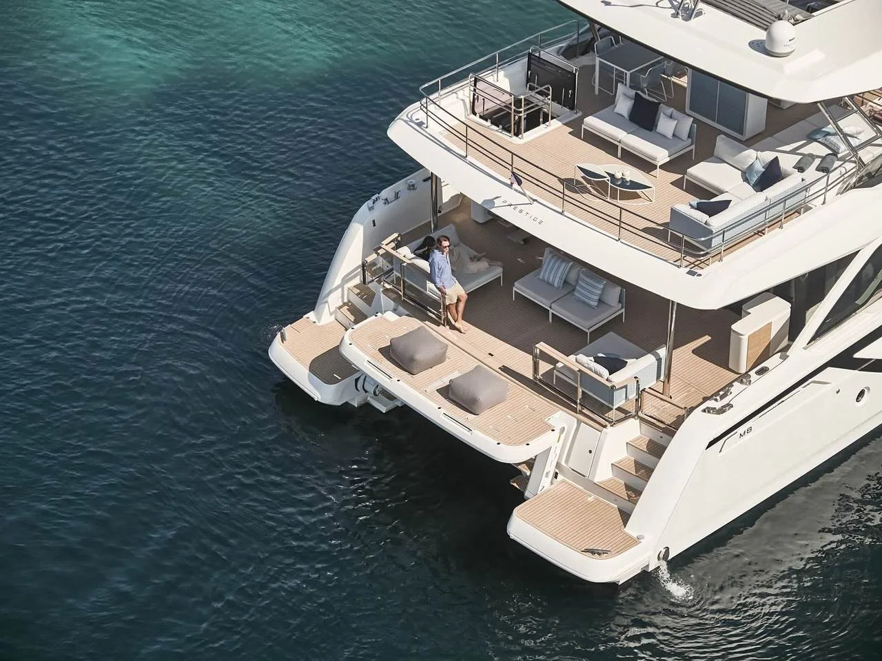 Prestige Yachts M8 — photo 3