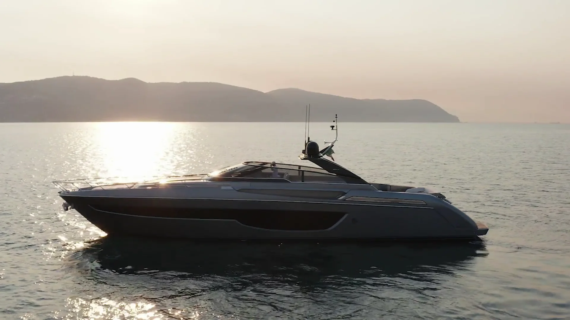 Riva 76 Bahamas — photo 8