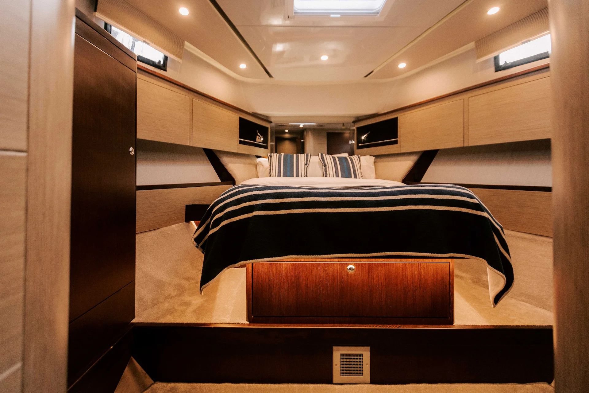 Hardy Marine Hardy 50DS — photo 4