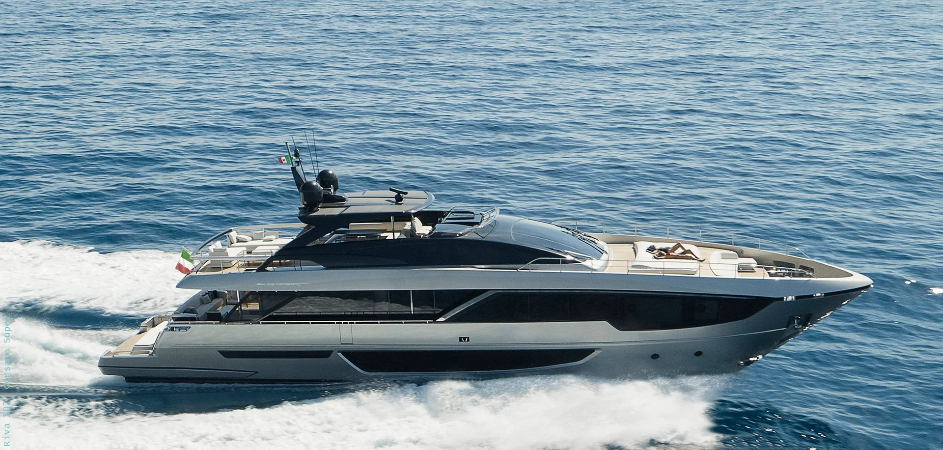 Riva 102' Corsaro Super — photo 1