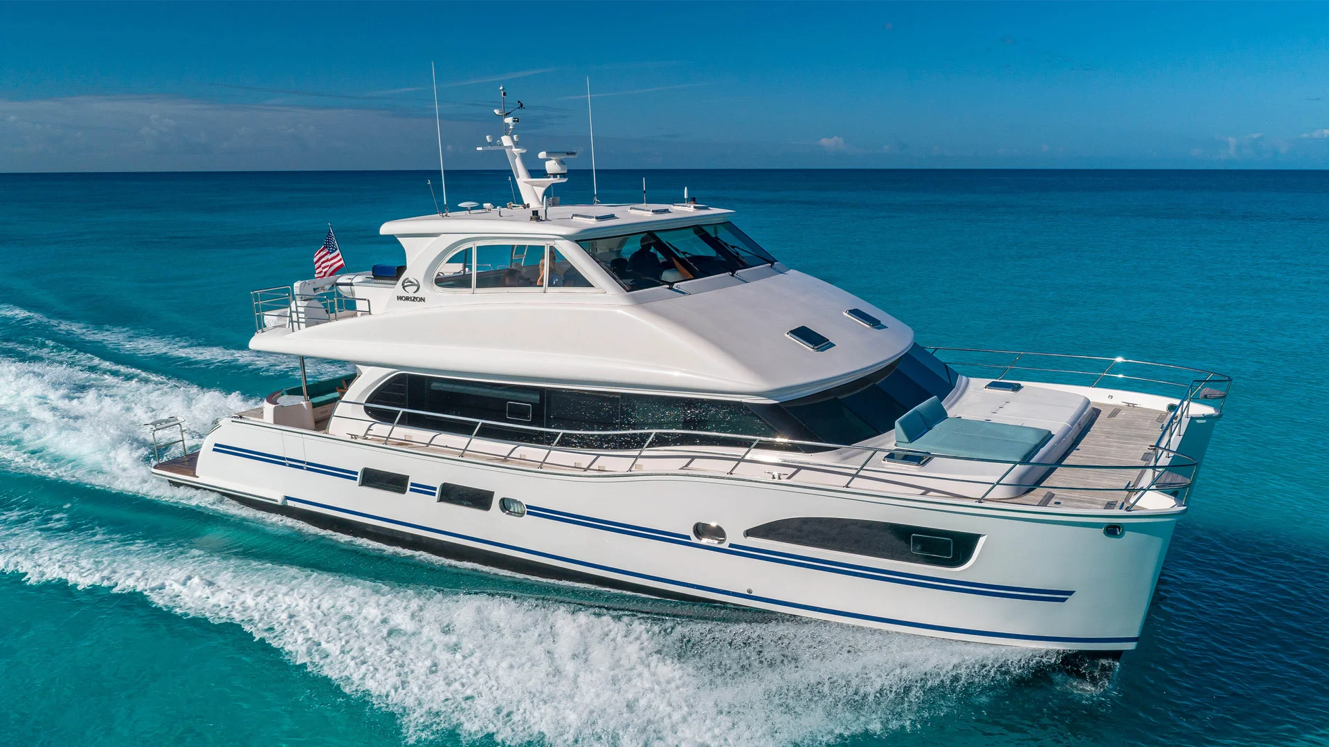 Horizon Yachts PC65 — photo 1