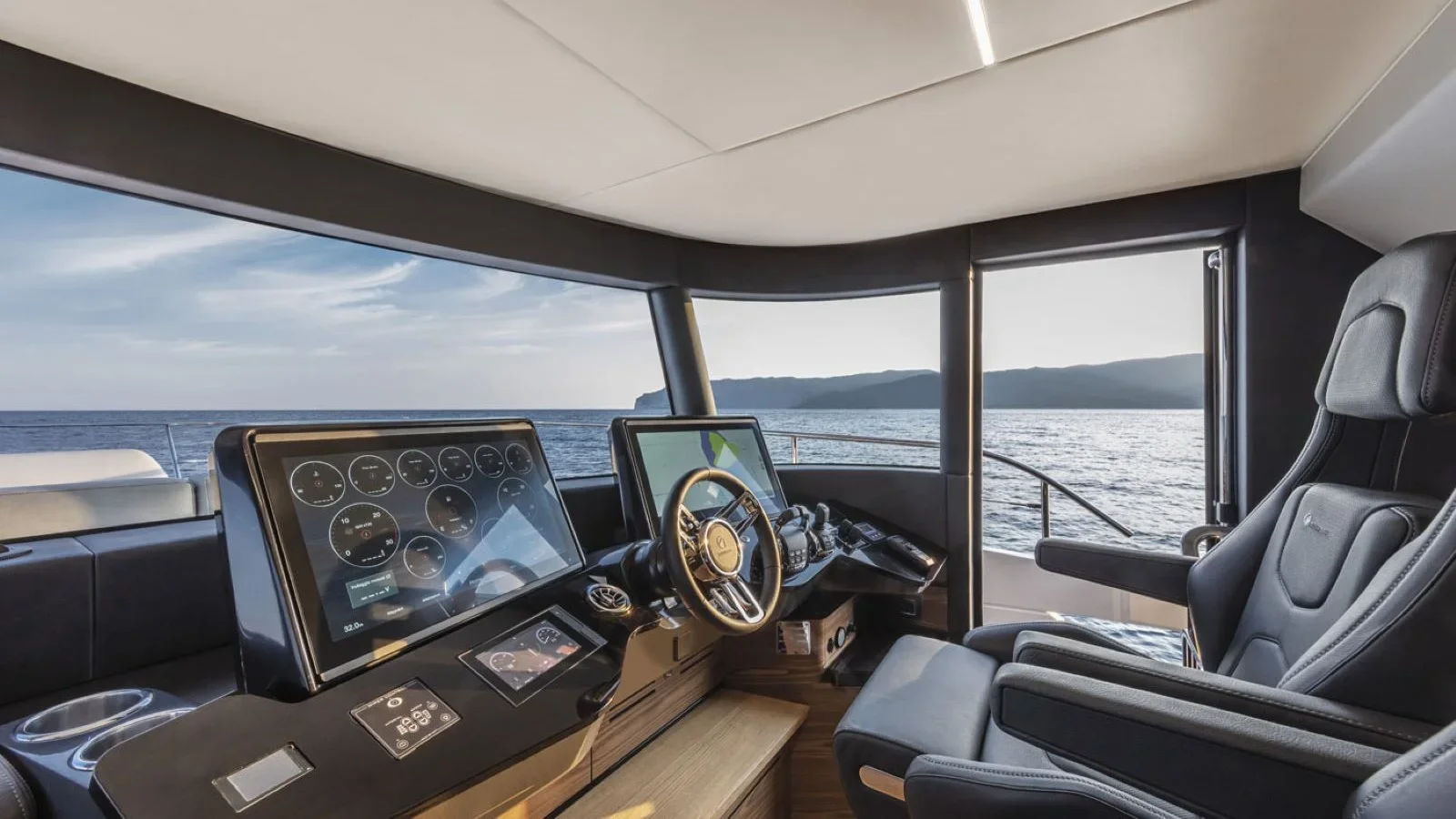 Absolute Yachts Navetta 64 — photo 9