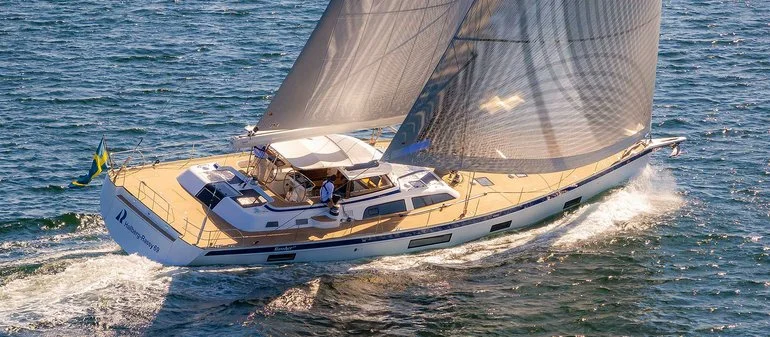 Hallberg-rassy 69 — photo 1