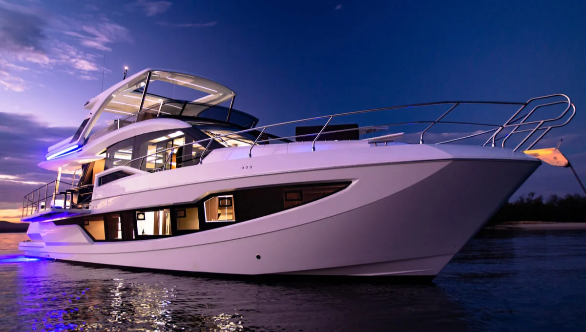 Galeon 640 fly — photo 3