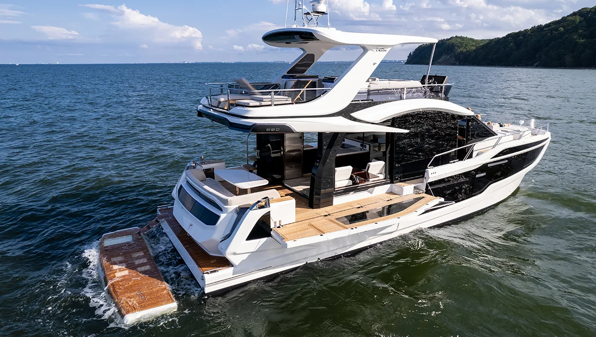 Galeon 560 fly — photo 4