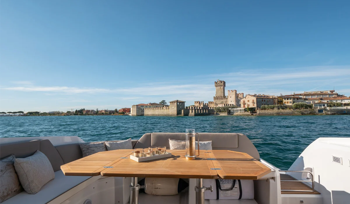Sessa Marine C42 — photo 8