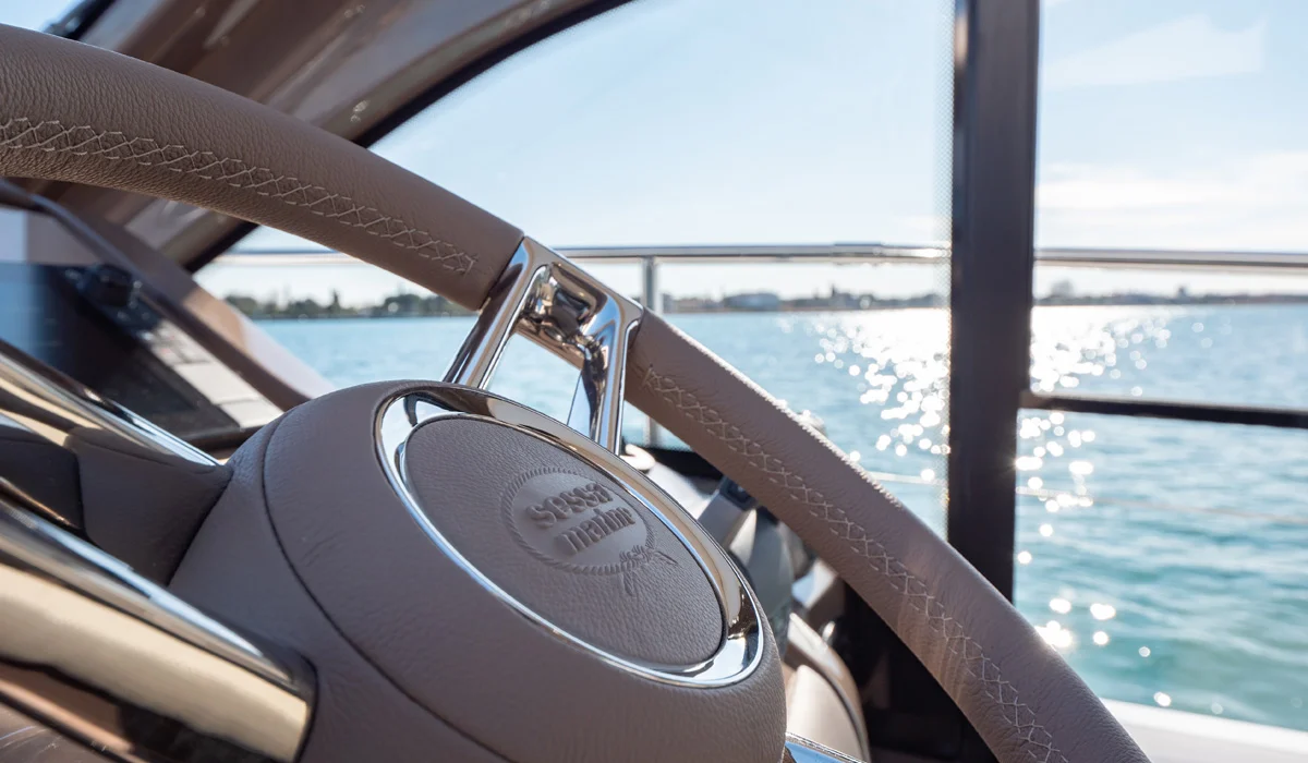 Sessa Marine C42 — photo 4