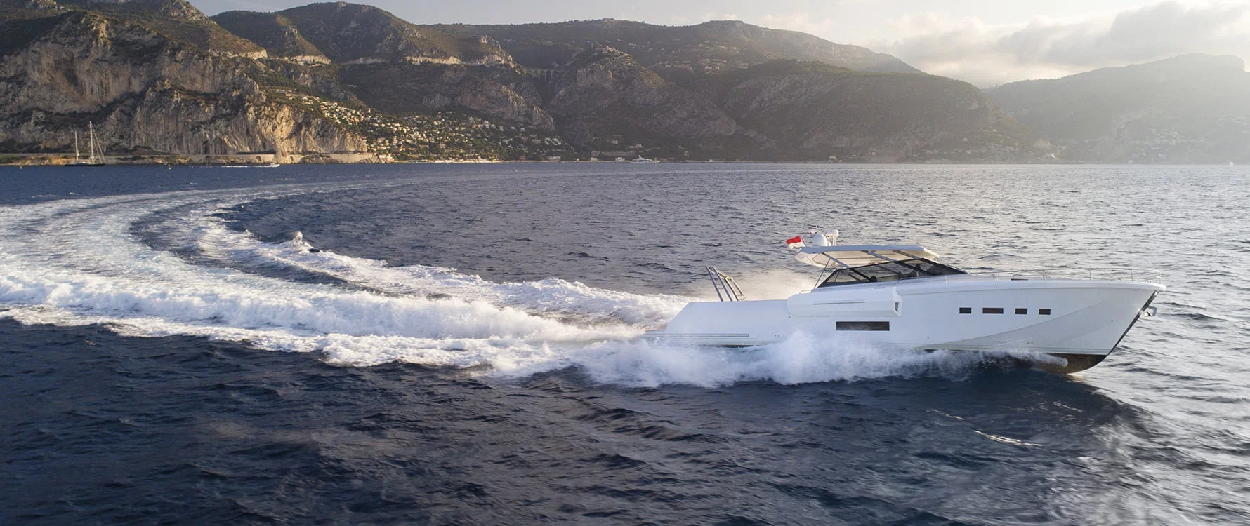 I.C. YACHTS Brave — photo 1