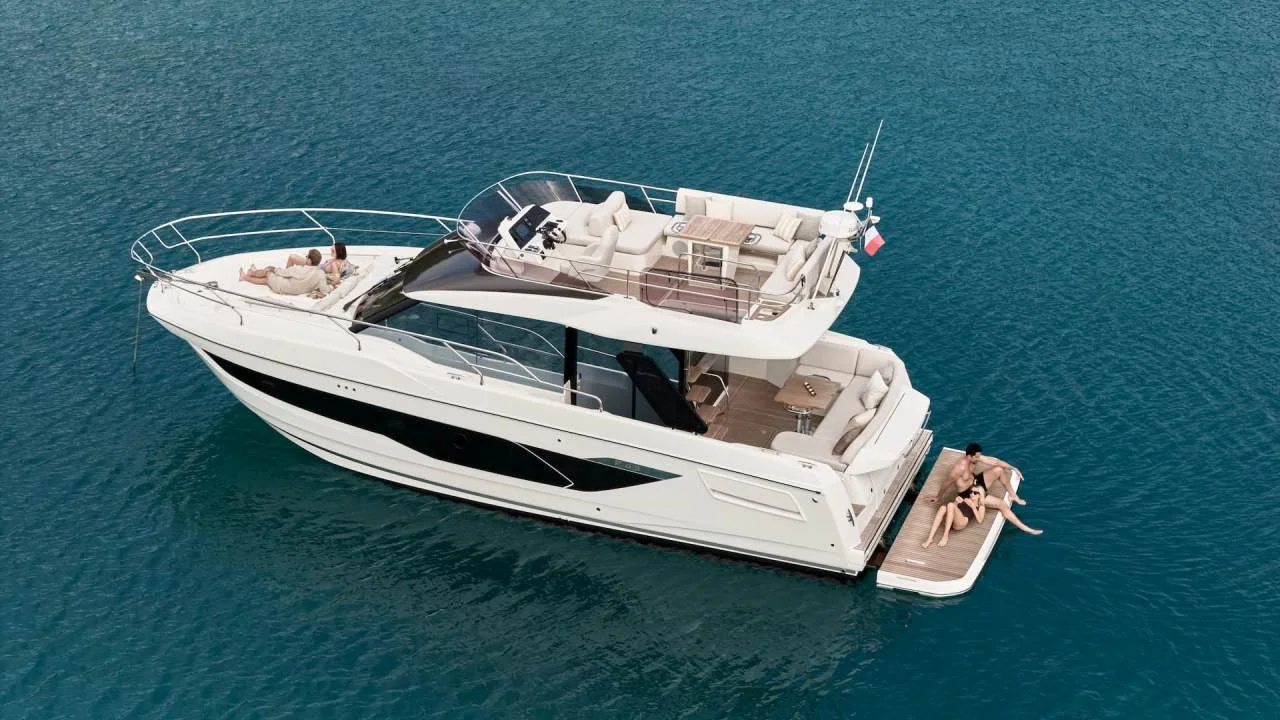 Prestige Yachts F4.3 — photo 6