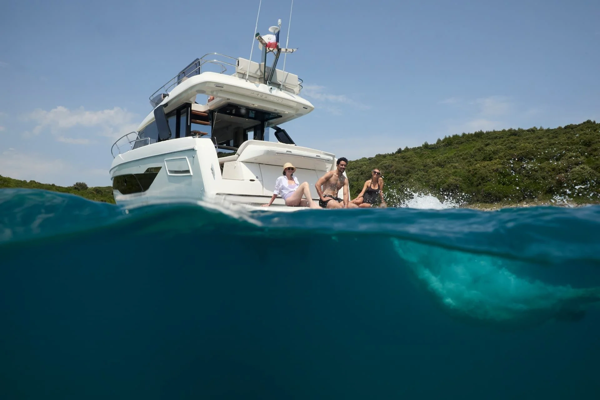 Prestige Yachts F4.3 — photo 10