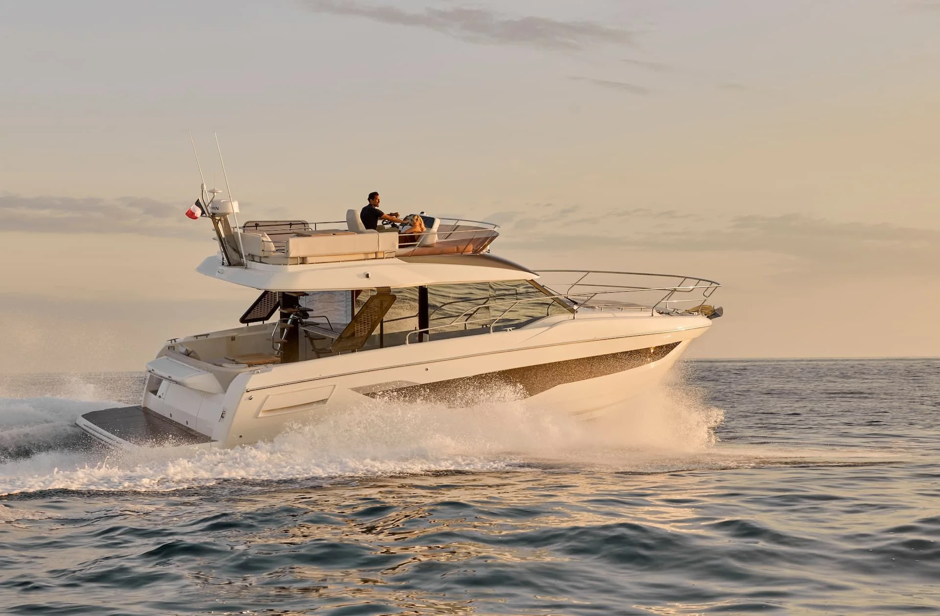 Prestige Yachts F4.3 — photo 8
