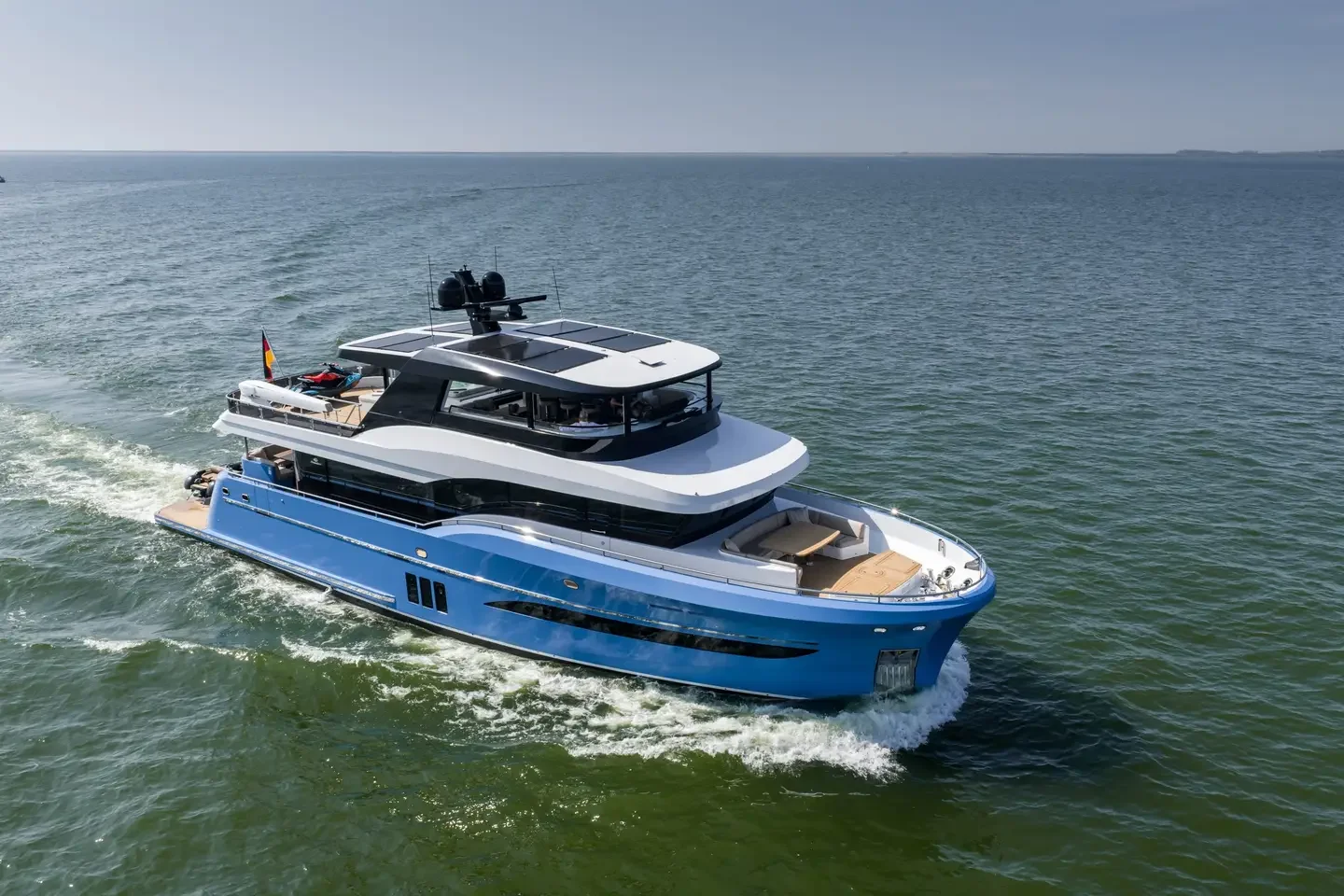 Steeller Yachts Ocean Explorer 85 — photo 1