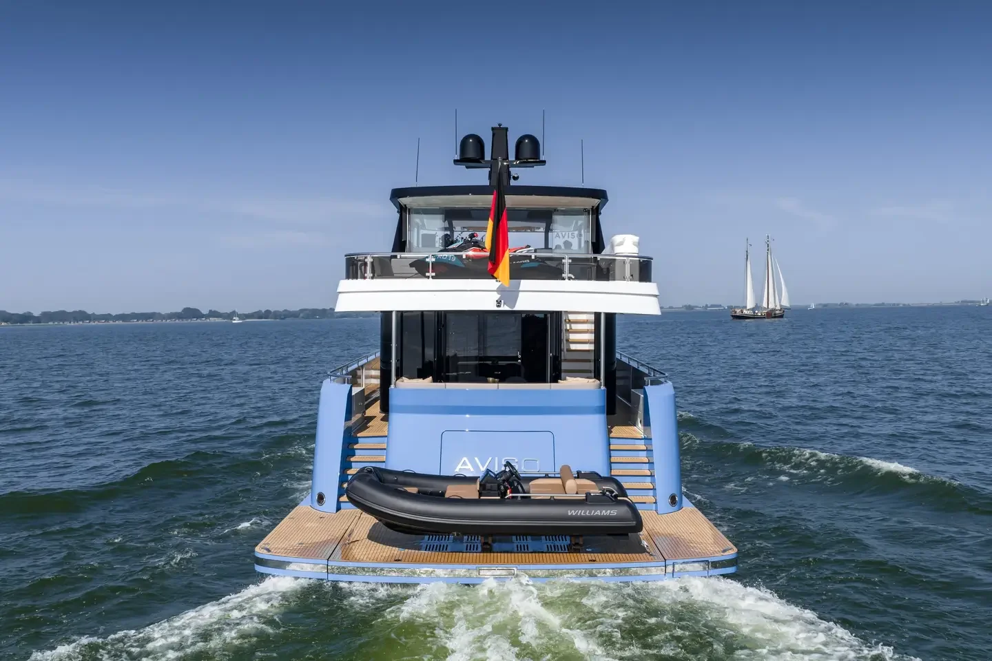 Steeller Yachts Ocean Explorer 85 — photo 4